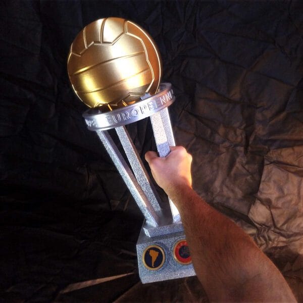 Copa Intercontinental tamaño real - Image 2